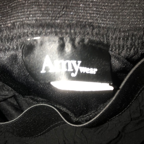 Black skirt - Picture 4 of 4